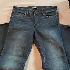 super dark wash non ripped abercrombie jeans